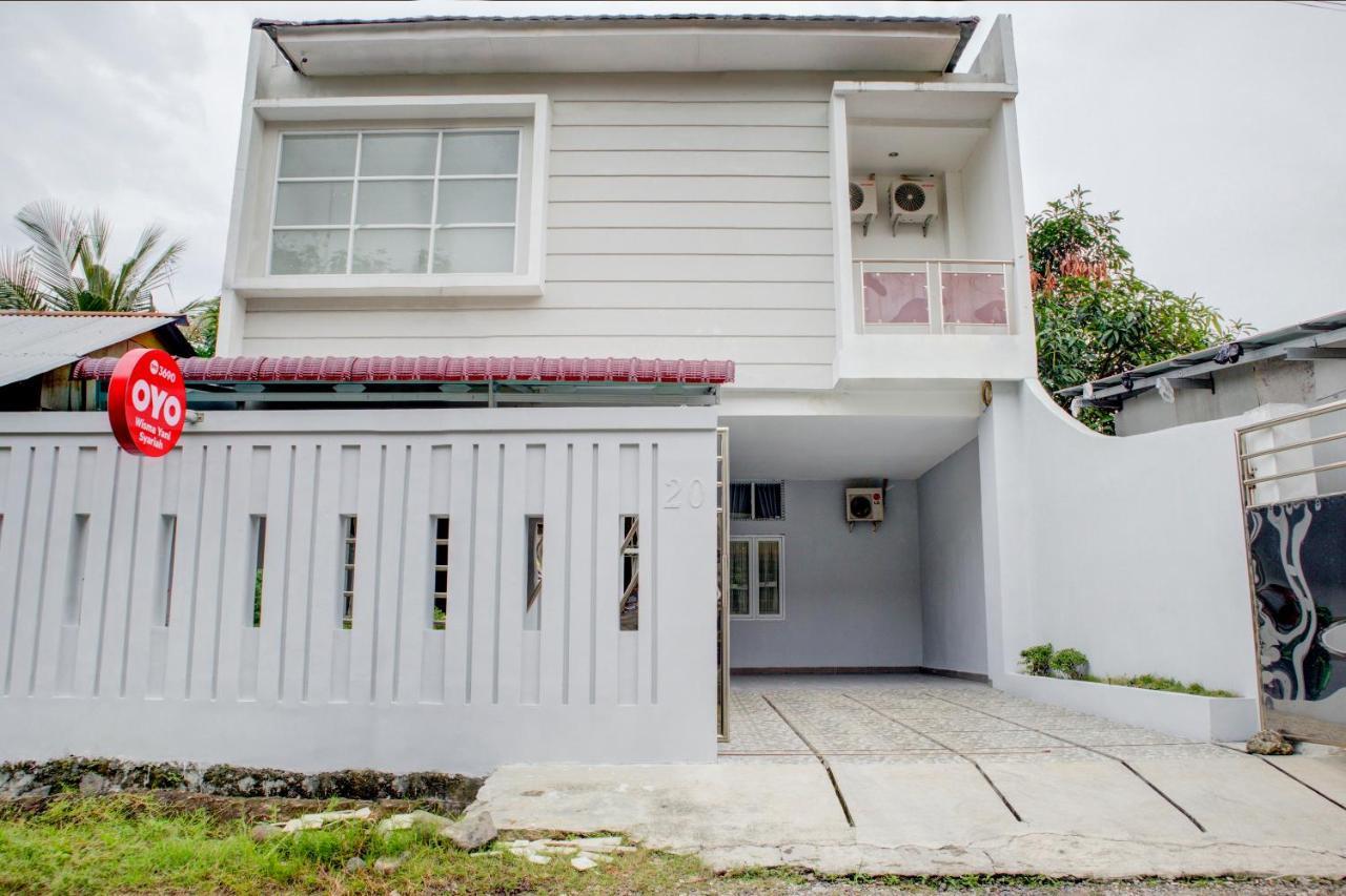 Oyo 3690 Wisma Yani Syariah Padang  Eksteriør billede