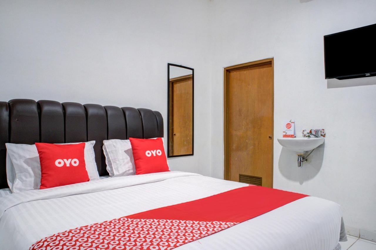 Oyo 3690 Wisma Yani Syariah Padang  Eksteriør billede